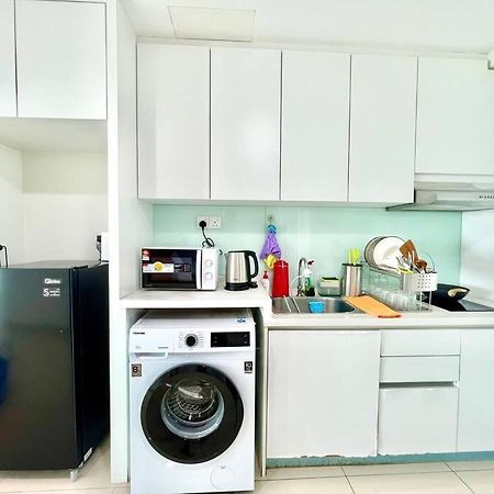 T3 1-10 Pax Trefoil 2Room Setia Alam Cozy Home Wifi Tv エクステリア 写真
