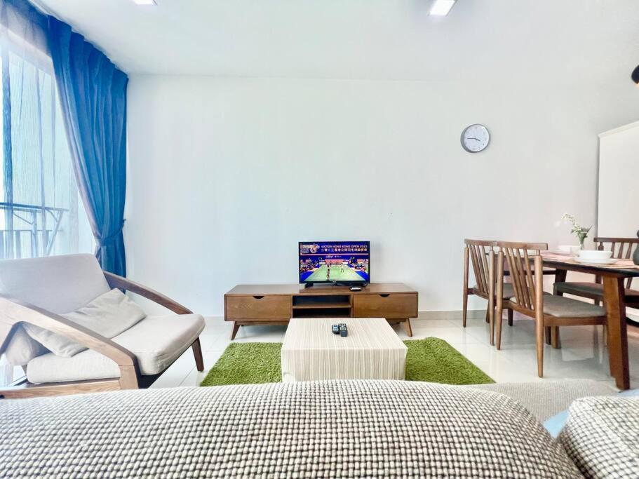 T3 1-10 Pax Trefoil 2Room Setia Alam Cozy Home Wifi Tv エクステリア 写真